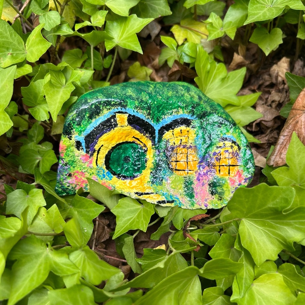 Hand-Painted custom art on rocks or shells please message for details on pricing